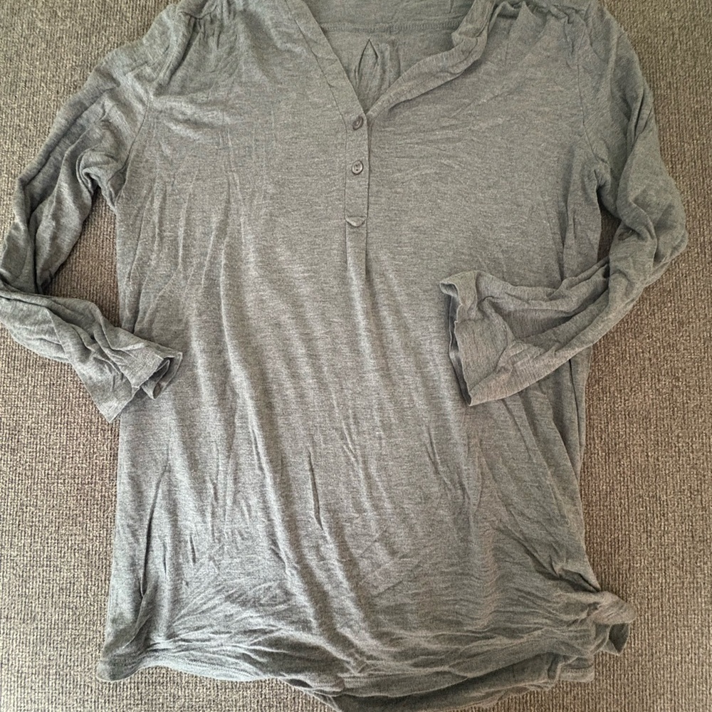 Cable & Gauge Gray Long Sleeve Tee